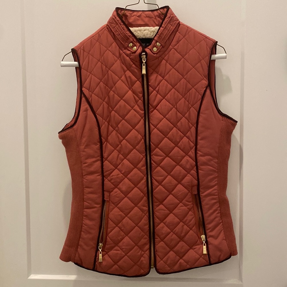 Women’s Quilted Vest